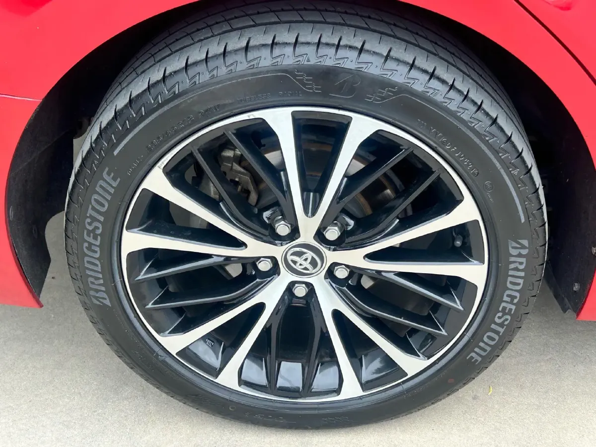 2018 Toyota Camry 2.5L 209HP L4 8AT,autocango,china used car exporter,china ev exporter,chinese used car exporter,chinese used ev exporter