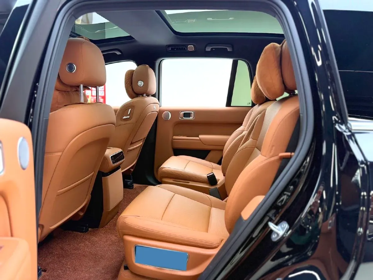 2024 Toyota Granvia 2.5L 189HP L4 E-CVT Hybrid,autocango,china used car exporter,china ev exporter,chinese used car exporter,chinese used ev exporter