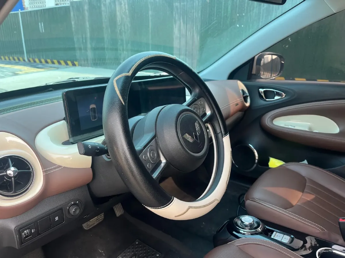 2023 WuLing BinGuo BEV 31.9KWH,autocango,china used car exporter,china ev exporter,chinese used car exporter,chinese used ev exporter