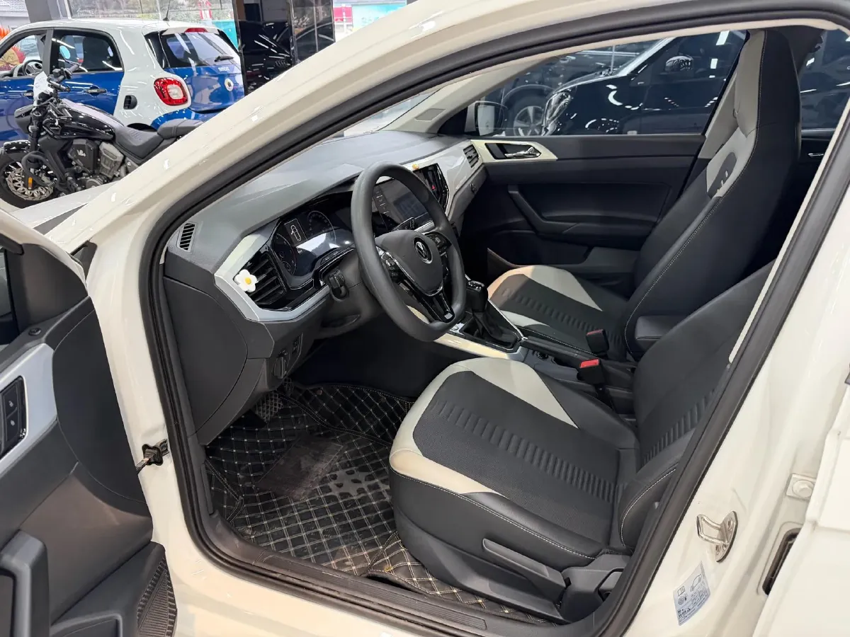 2021 Haval H6 1.5T 169HP L4 7DCT,autocango,china used car exporter,china ev exporter,chinese used car exporter,chinese used ev exporter