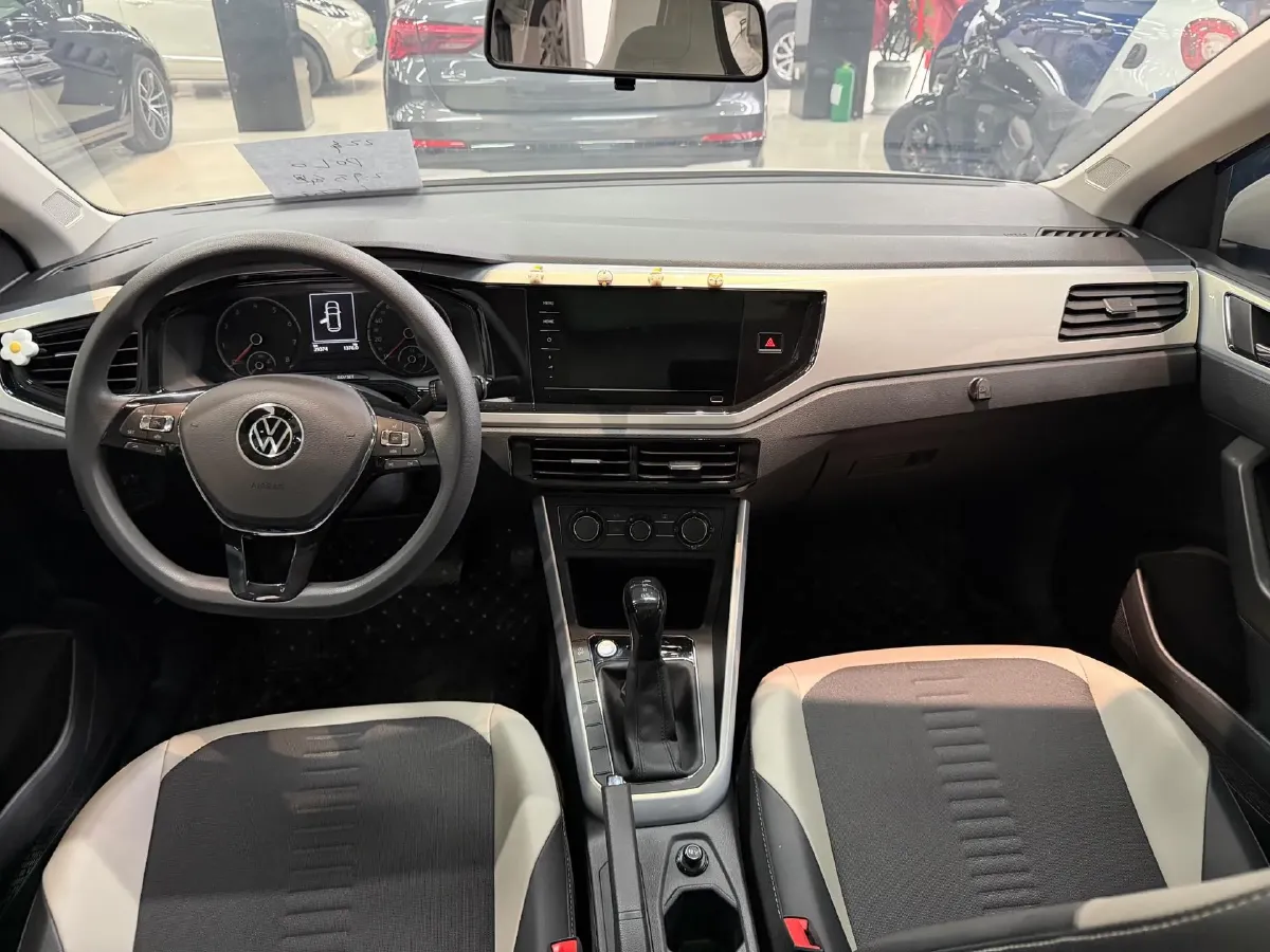 2021 Haval H6 1.5T 169HP L4 7DCT,autocango,china used car exporter,china ev exporter,chinese used car exporter,chinese used ev exporter