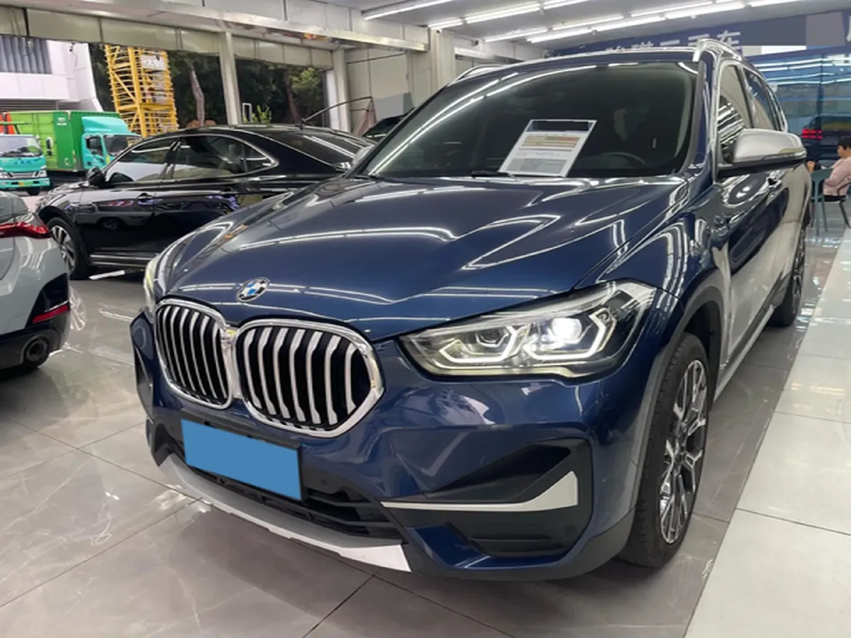 2021 BMW X1 2.0T 192HP L4 8AT,autocango,china used car exporter,china ev exporter,chinese used car exporter,chinese used ev exporter