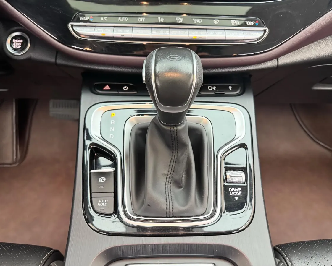 2021 GAC Trumpchi M6 1.5T 169HP L4 7DCT,autocango,china used car exporter,china ev exporter,chinese used car exporter,chinese used ev exporter