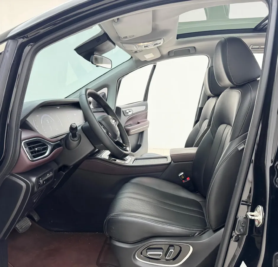 2021 GAC Trumpchi M6 1.5T 169HP L4 7DCT,autocango,china used car exporter,china ev exporter,chinese used car exporter,chinese used ev exporter