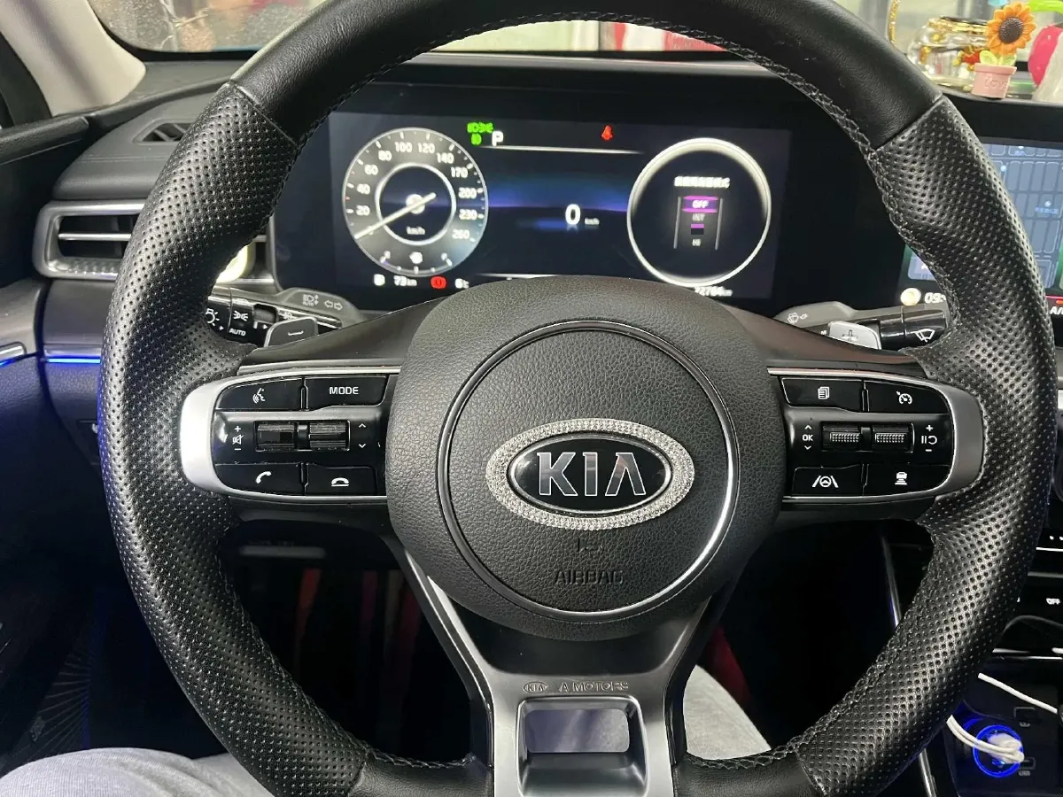 2020 Kia K5 2.0T 240HP L4 8AT,autocango,china used car exporter,china ev exporter,chinese used car exporter,chinese used ev exporter