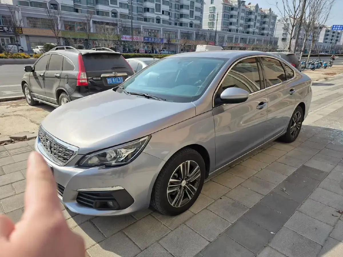 2016 Peugeot 308 1.6L 117HP L4 6AT