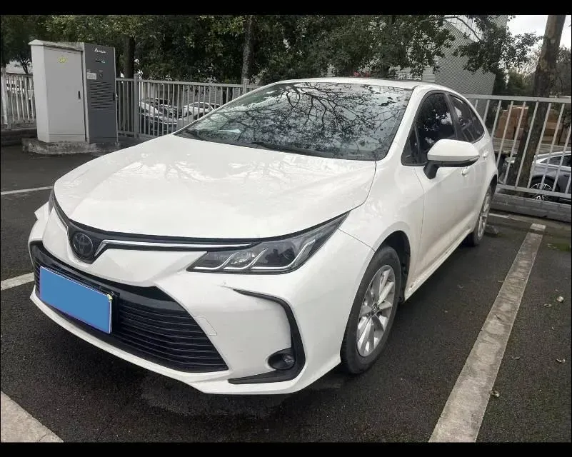 2021 Toyota Corolla 1.2T 116HP L4 CVT,autocango,china used car exporter,china ev exporter,chinese used car exporter,chinese used ev exporter