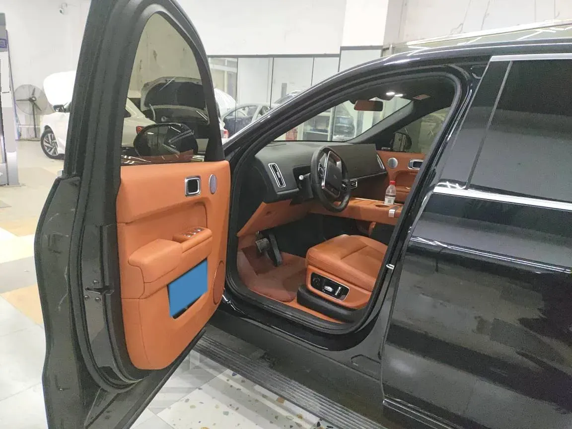 2024 Toyota Granvia 2.5L 189HP L4 E-CVT Hybrid,autocango,china used car exporter,china ev exporter,chinese used car exporter,chinese used ev exporter