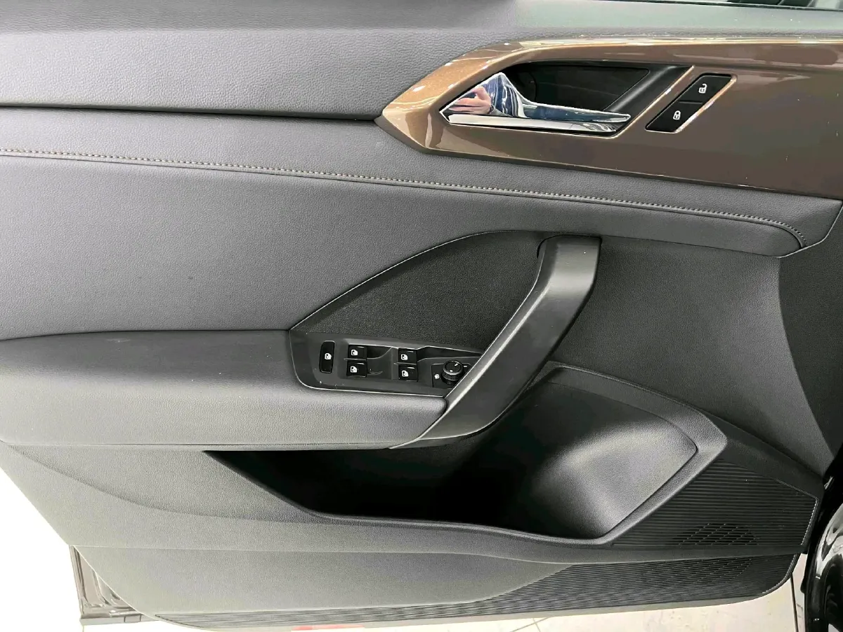 2022 Volkswagen Tharu 1.4T 150HP L4 7DCT,autocango,china used car exporter,china ev exporter,chinese used car exporter,chinese used ev exporter