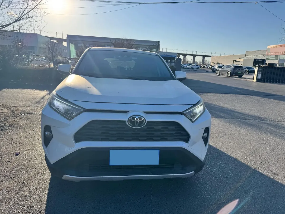 2020 Toyota RAV4 2.0L 171HP L4 CVT,autocango,china used car exporter,china ev exporter,chinese used car exporter,chinese used ev exporter