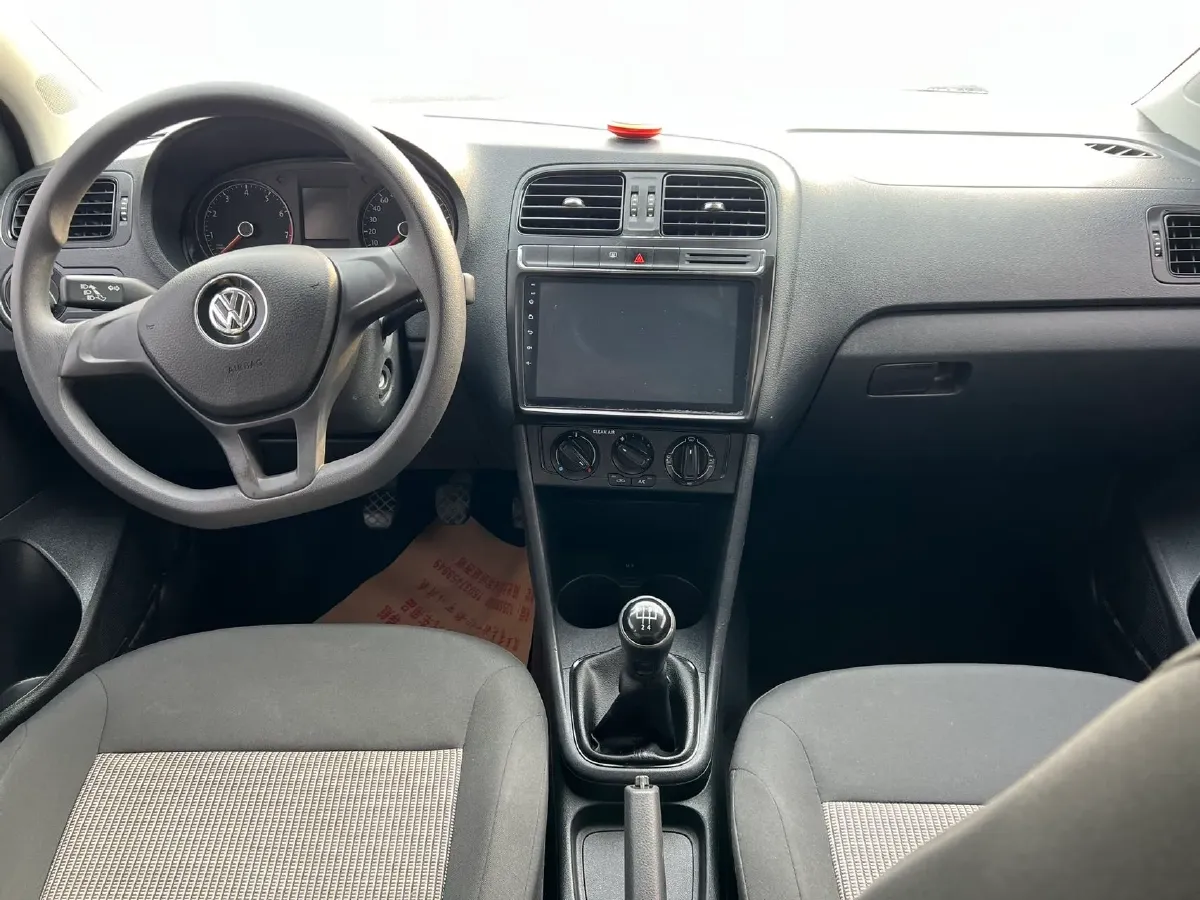 2016 Volkswagen Polo 1.4L 90HP L4 5MT,autocango,china used car exporter,china ev exporter,chinese used car exporter,chinese used ev exporter