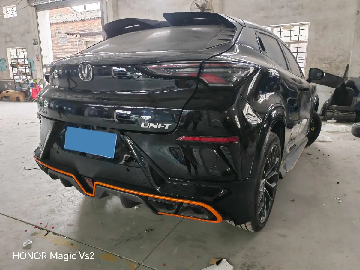 2022 ChangAn UNI-T 1.5T 188HP L4 7DCT,autocango,china used car exporter,china ev exporter,chinese used car exporter,chinese used ev exporter