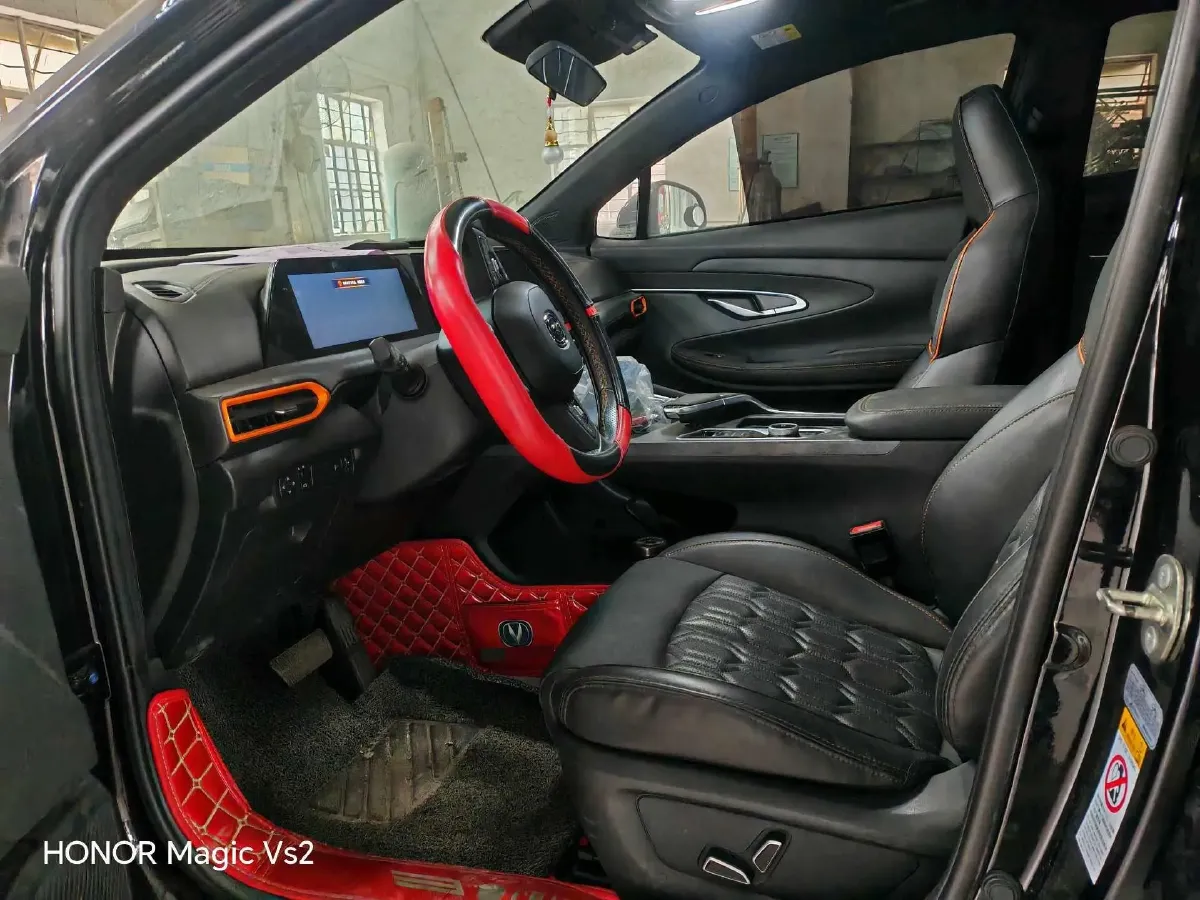 2022 ChangAn UNI-T 1.5T 188HP L4 7DCT,autocango,china used car exporter,china ev exporter,chinese used car exporter,chinese used ev exporter