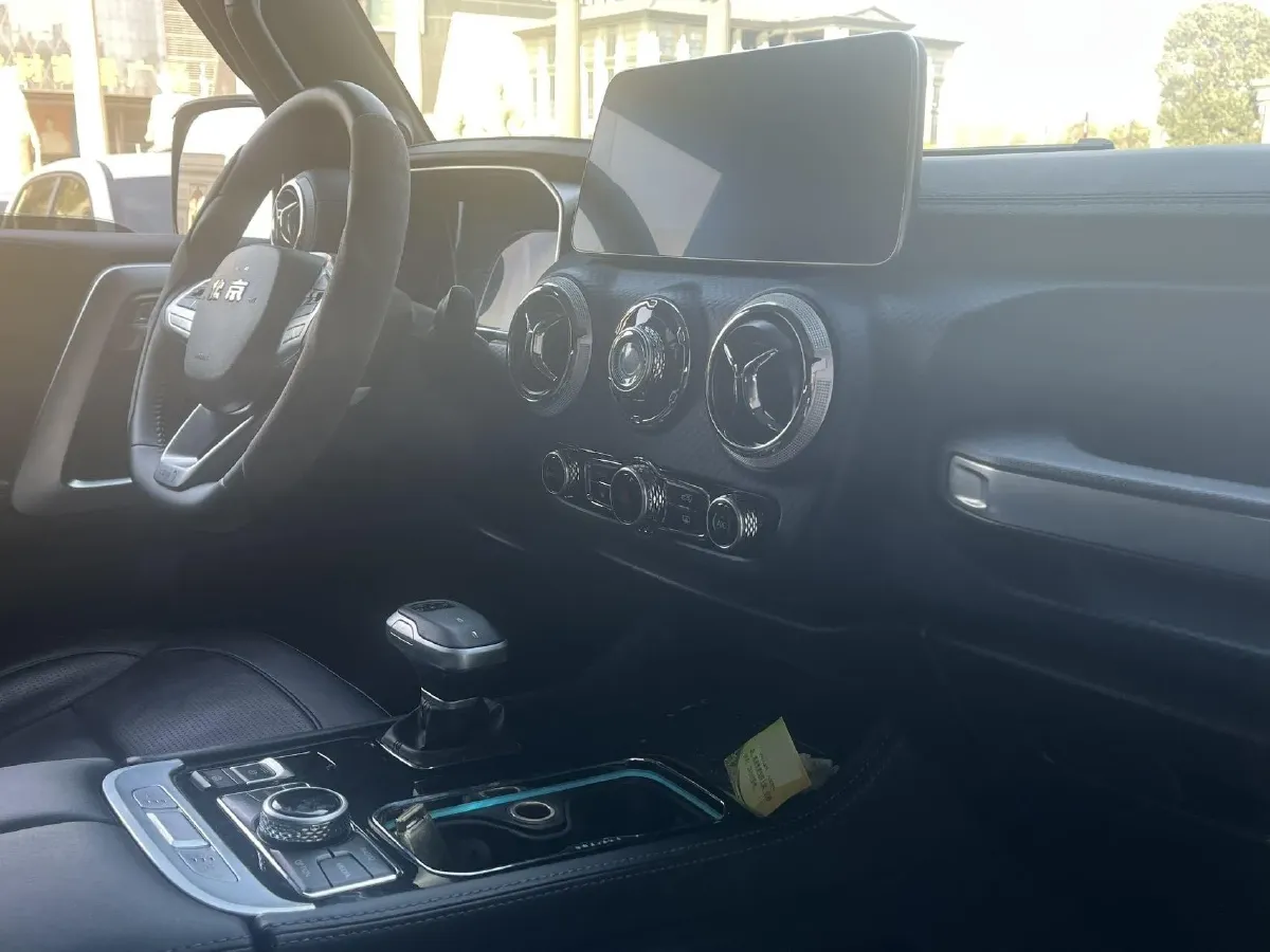 2023 Beijing BJ40 2.0T 163HP L4 8AT,autocango,china used car exporter,china ev exporter,chinese used car exporter,chinese used ev exporter