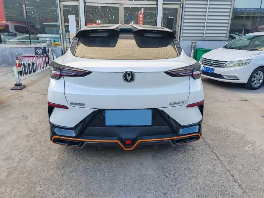 2022 ChangAn UNI-T 1.5T 188HP L4 7DCT,autocango,china used car exporter,china ev exporter,chinese used car exporter,chinese used ev exporter