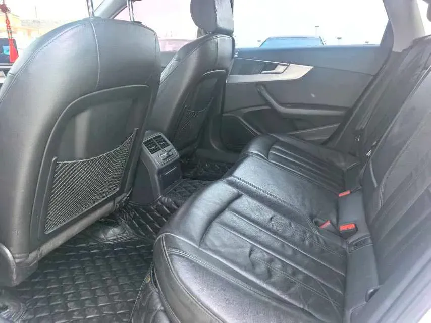 2019 Audi A4L 2.0T 190HP L4 7DCT,autocango,china used car exporter,china ev exporter,chinese used car exporter,chinese used ev exporter