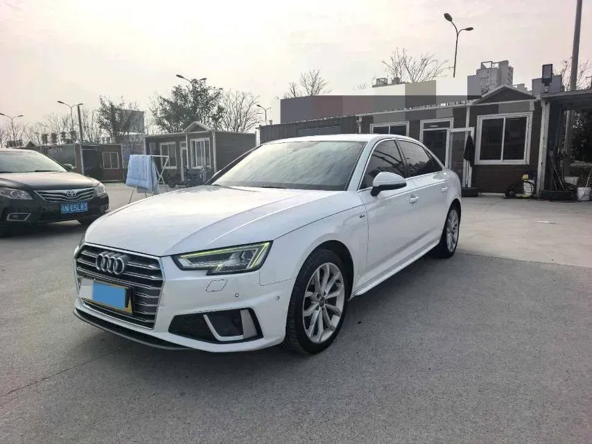 2019 Audi A4L 2.0T 190HP L4 7DCT,autocango,china used car exporter,china ev exporter,chinese used car exporter,chinese used ev exporter