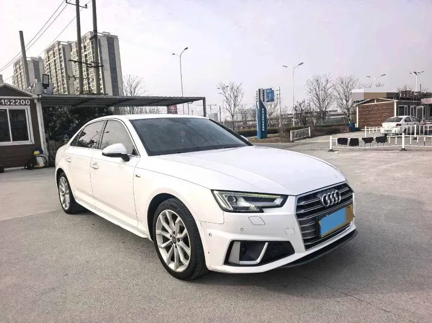 2019 Audi A4L 2.0T 190HP L4 7DCT,autocango,china used car exporter,china ev exporter,chinese used car exporter,chinese used ev exporter