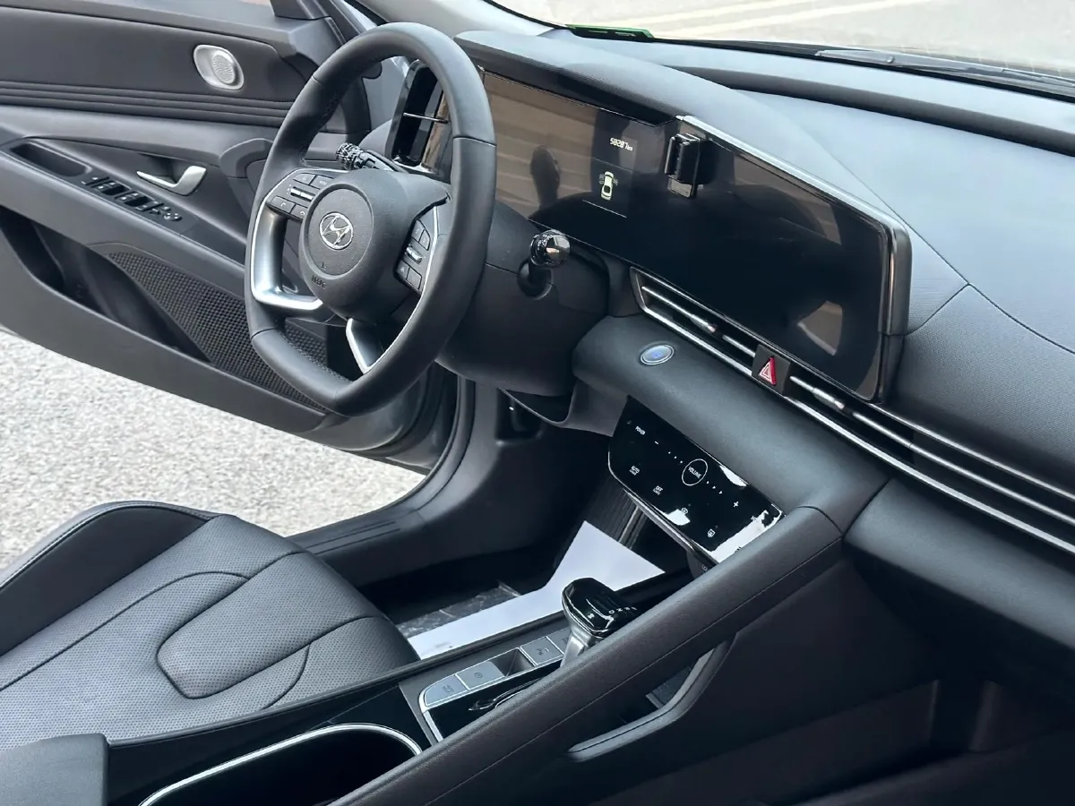 2022 Hyundai Elantra 1.5L 115HP L4 CVT,autocango,china used car exporter,china ev exporter,chinese used car exporter,chinese used ev exporter