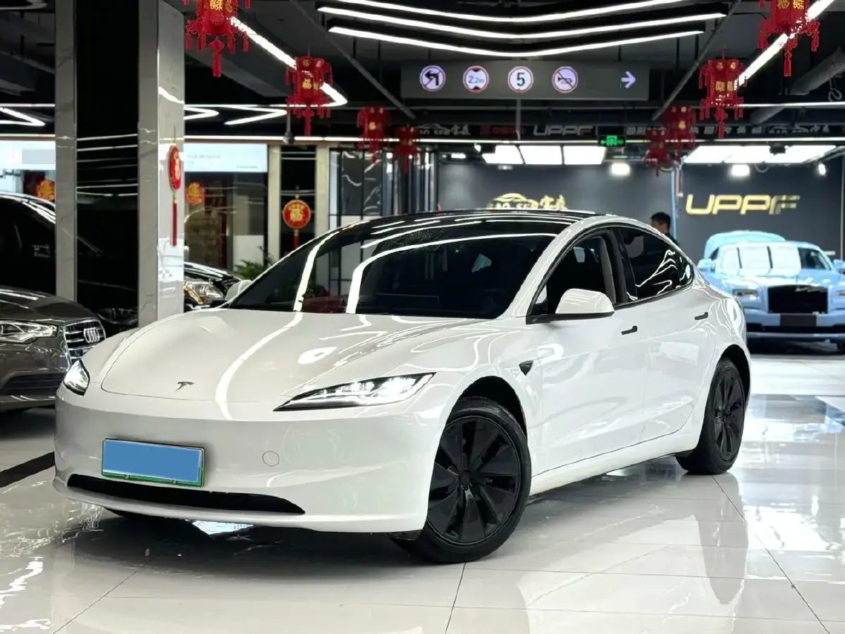 2023 HYPTEC GT BEV 80KWH