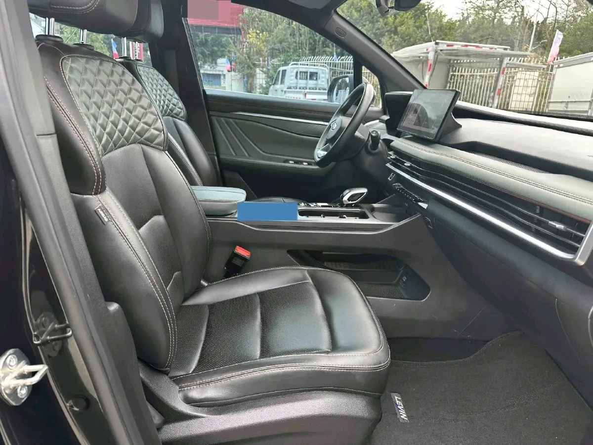 2023 Geely Okavango L 2.0T 218HP L4 7DCT,autocango,china used car exporter,china ev exporter,chinese used car exporter,chinese used ev exporter