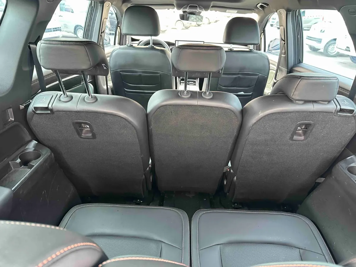 2023 Geely Okavango L 2.0T 218HP L4 7DCT,autocango,china used car exporter,china ev exporter,chinese used car exporter,chinese used ev exporter