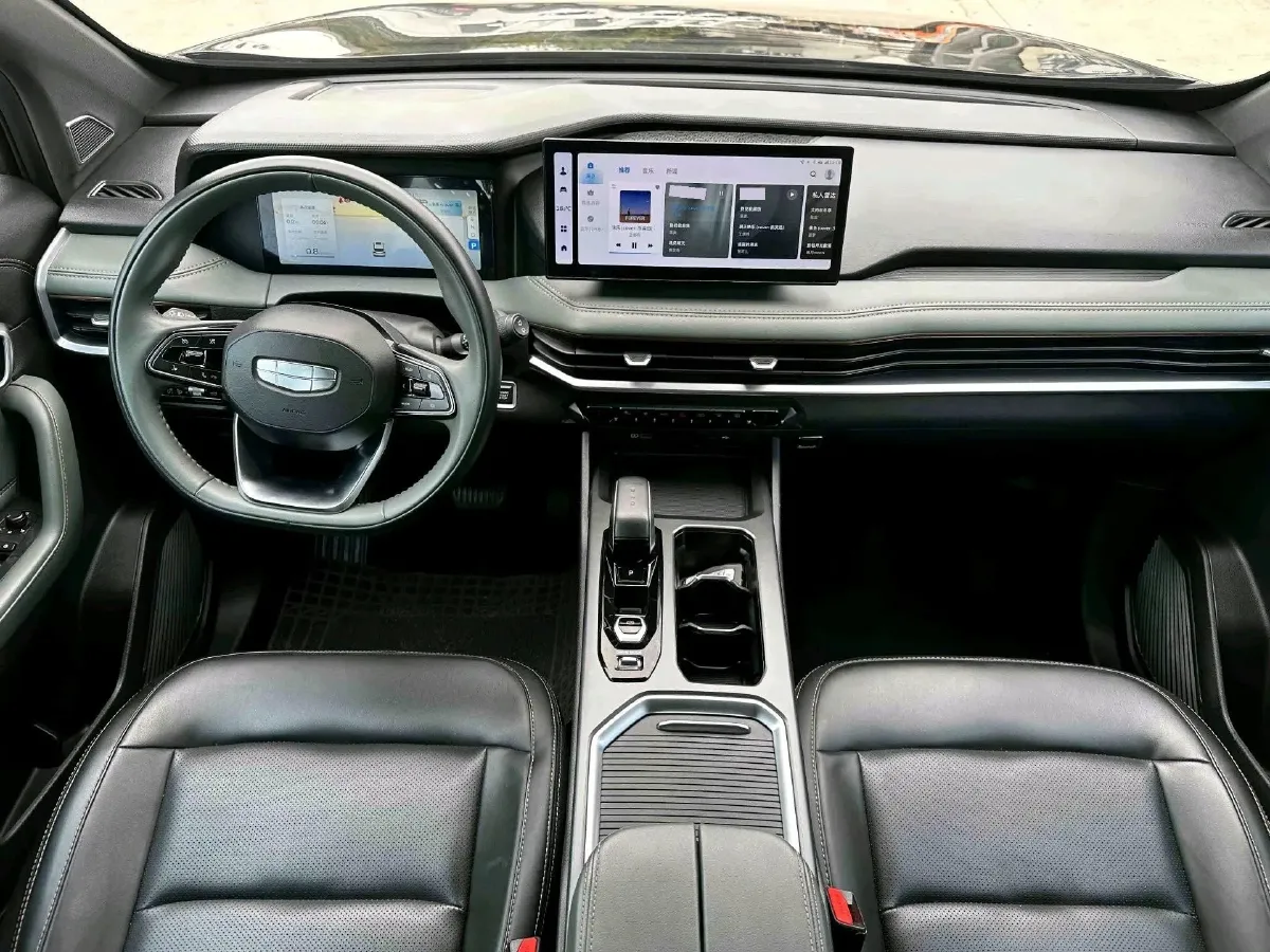 2023 Geely Okavango L 2.0T 218HP L4 7DCT,autocango,china used car exporter,china ev exporter,chinese used car exporter,chinese used ev exporter