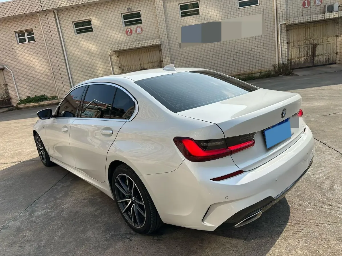 2022 BMW 3 Series 2.0T 184HP L4 8AT,autocango,china used car exporter,china ev exporter,chinese used car exporter,chinese used ev exporter