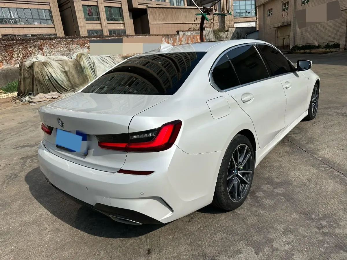 2022 BMW 3 Series 2.0T 184HP L4 8AT,autocango,china used car exporter,china ev exporter,chinese used car exporter,chinese used ev exporter