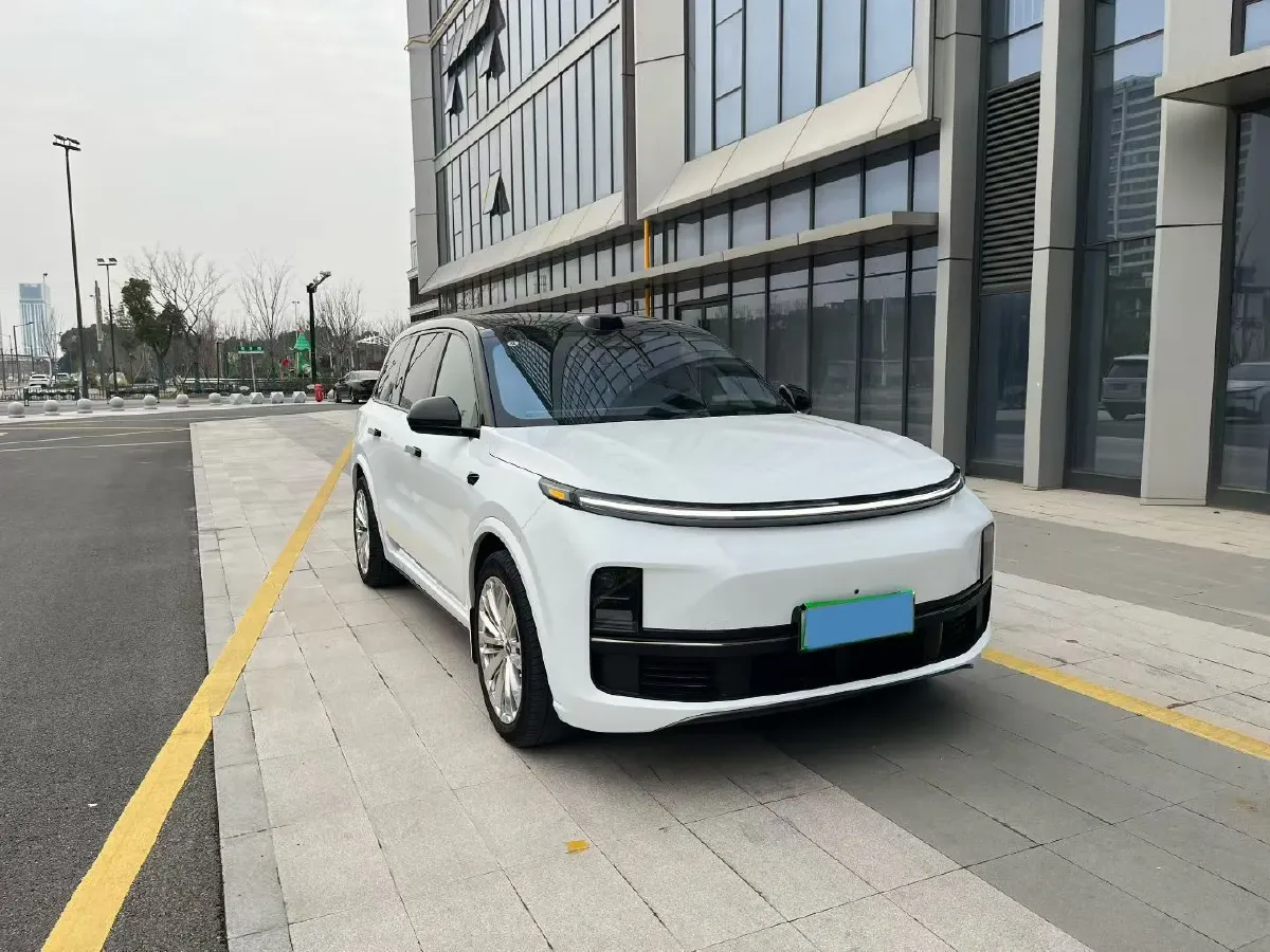 2022 Li L9 Range Extended 154HP REEV 42.6KWH,autocango,china used car exporter,china ev exporter,chinese used car exporter,chinese used ev exporter