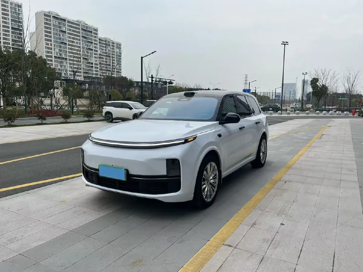 2022 Li L9 Range Extended 154HP REEV 42.6KWH,autocango,china used car exporter,china ev exporter,chinese used car exporter,chinese used ev exporter