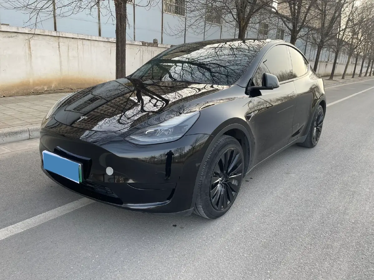 2022 Tesla Model Y BEV 60KWH