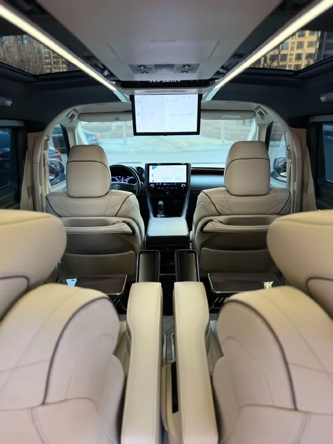 2024 Toyota Alphard 2.5L 190HP L4 E-CVT Hybrid,autocango,china used car exporter,china ev exporter,chinese used car exporter,chinese used ev exporter