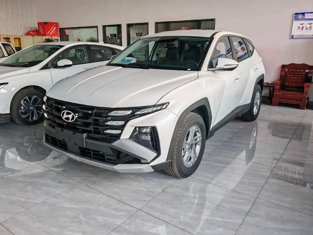 2023 Hyundai Tucson 1.5T 200HP L4 8AT