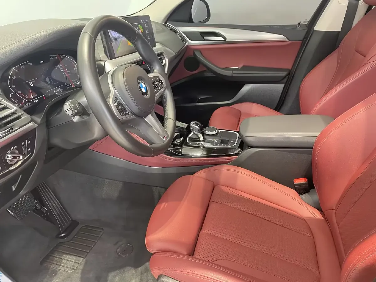 2022 BMW X4 2.0T 245HP L4 8AT,autocango,china used car exporter,china ev exporter,chinese used car exporter,chinese used ev exporter