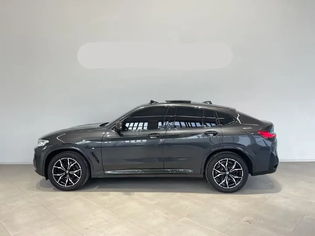 2022 BMW X4 2.0T 245HP L4 8AT,autocango,china used car exporter,china ev exporter,chinese used car exporter,chinese used ev exporter