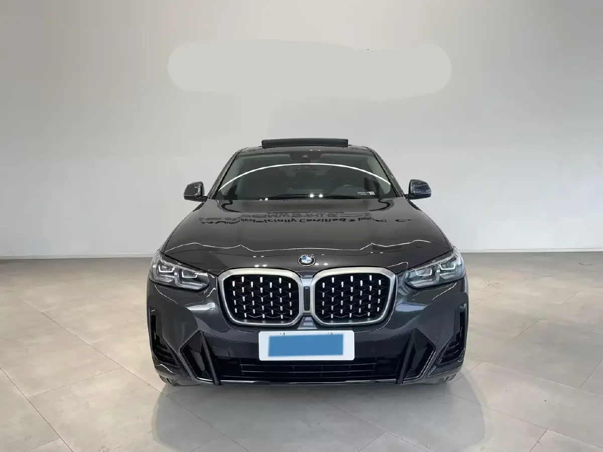 2022 BMW X4 2.0T 245HP L4 8AT,autocango,china used car exporter,china ev exporter,chinese used car exporter,chinese used ev exporter