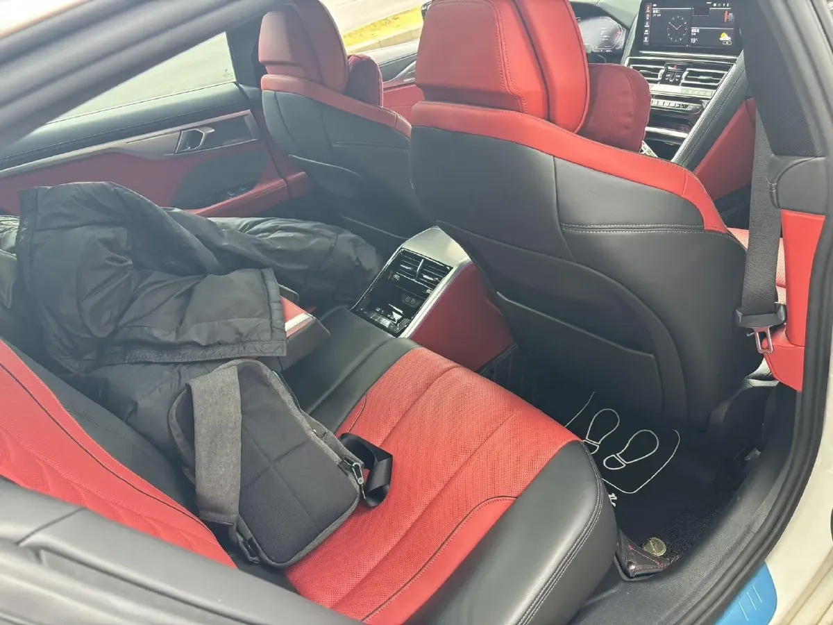 2022 Porsche Taycan 2AT BEV 93.4KWH,autocango,china used car exporter,china ev exporter,chinese used car exporter,chinese used ev exporter