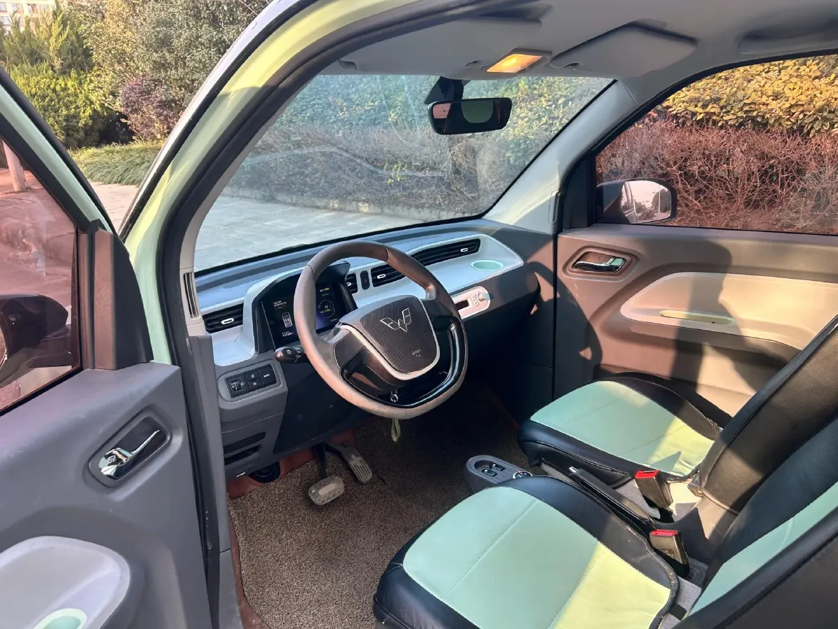 2021 WuLing HongGuang MINI EV BEV 13.9KWH,autocango,china used car exporter,china ev exporter,chinese used car exporter,chinese used ev exporter