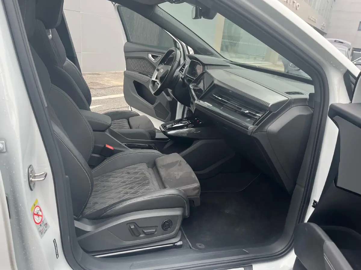 2023 Audi Q4 e-tron BEV 84.8KWH,autocango,china used car exporter,china ev exporter,chinese used car exporter,chinese used ev exporter