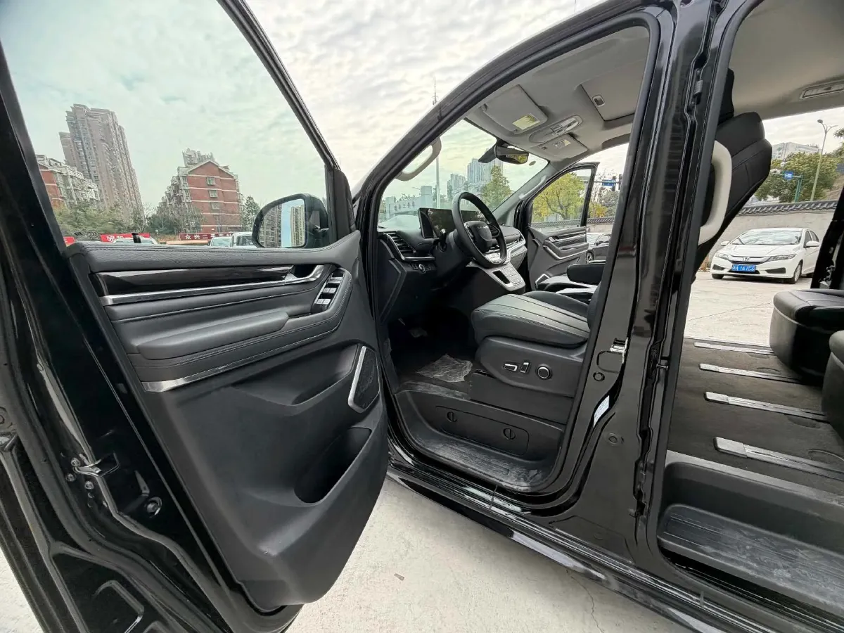 2023 MAXUS G20 2.0T 163HP L4 8AT,autocango,china used car exporter,china ev exporter,chinese used car exporter,chinese used ev exporter