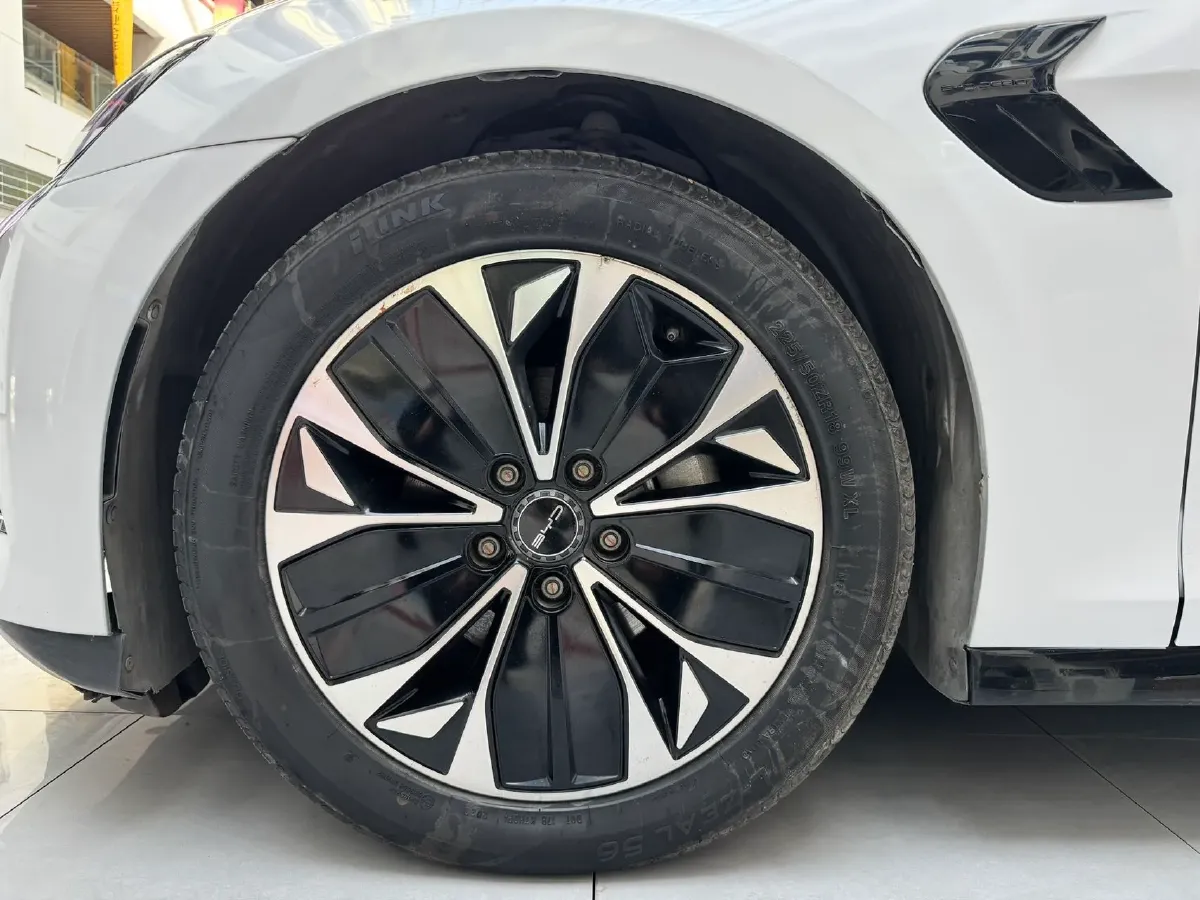 2023 BYD Seal BEV 61.4KWH,autocango,china used car exporter,china ev exporter,chinese used car exporter,chinese used ev exporter