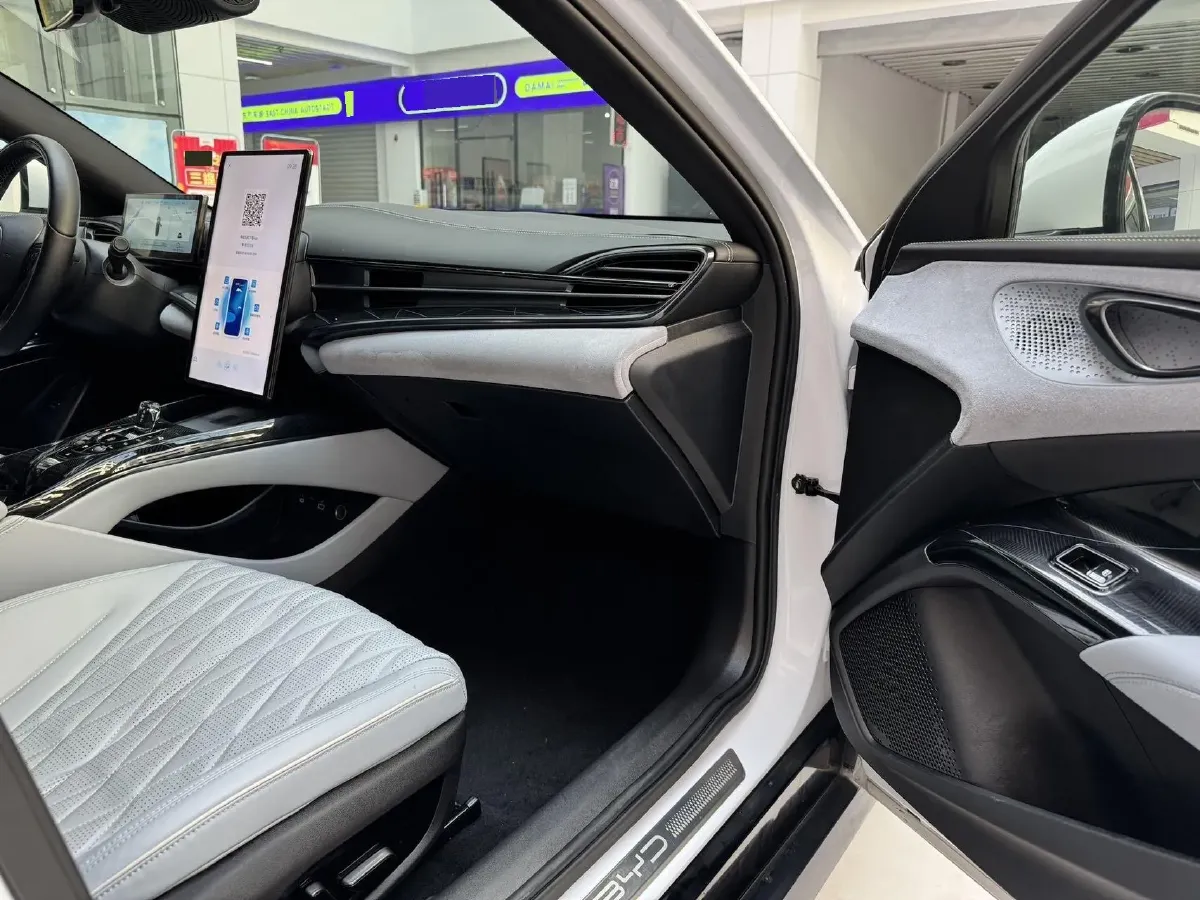 2023 BYD Seal BEV 61.4KWH,autocango,china used car exporter,china ev exporter,chinese used car exporter,chinese used ev exporter