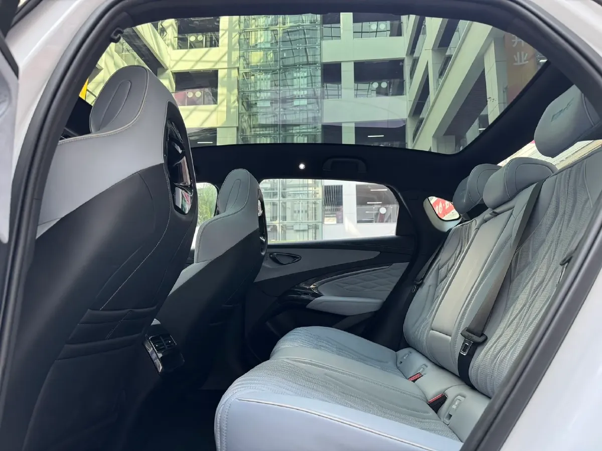 2023 BYD Seal BEV 61.4KWH,autocango,china used car exporter,china ev exporter,chinese used car exporter,chinese used ev exporter