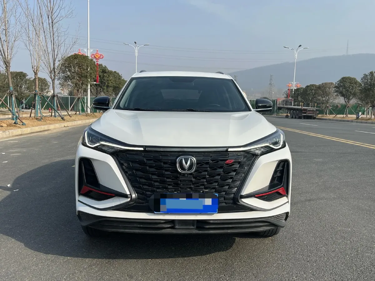 2022 ChangAn CS75 Plus 1.5T 178HP L4 6AT,autocango,china used car exporter,china ev exporter,chinese used car exporter,chinese used ev exporter