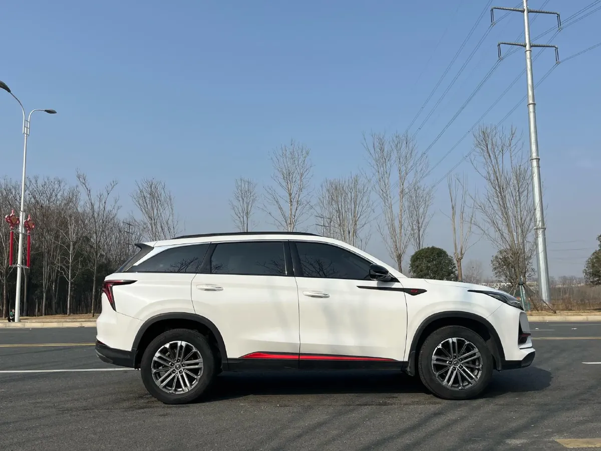 2022 ChangAn CS75 Plus 1.5T 178HP L4 6AT,autocango,china used car exporter,china ev exporter,chinese used car exporter,chinese used ev exporter