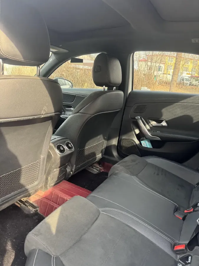 2020 Mercedes-Benz A Class 1.3T 163HP L4 7DCT,autocango,china used car exporter,china ev exporter,chinese used car exporter,chinese used ev exporter