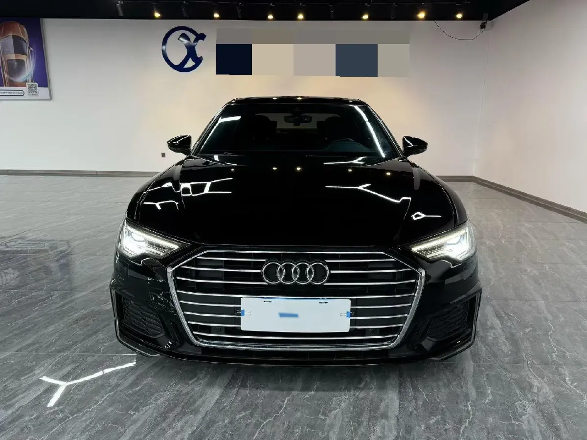 2021 Audi A6L 2.0T 224HP L4 7DCT,autocango,china used car exporter,china ev exporter,chinese used car exporter,chinese used ev exporter
