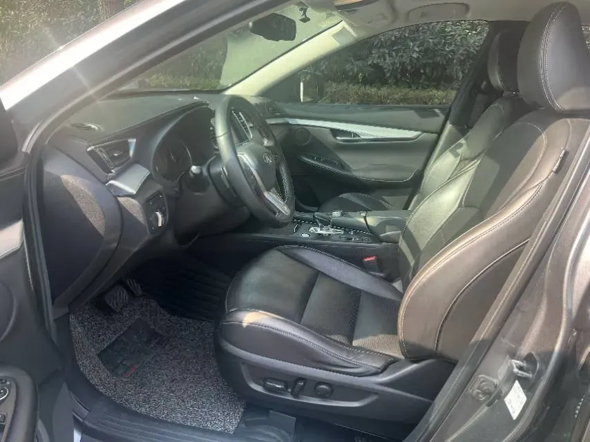 2018 Mitsubishi Pajero 3.0L 174HP V6 5AT,autocango,china used car exporter,china ev exporter,chinese used car exporter,chinese used ev exporter