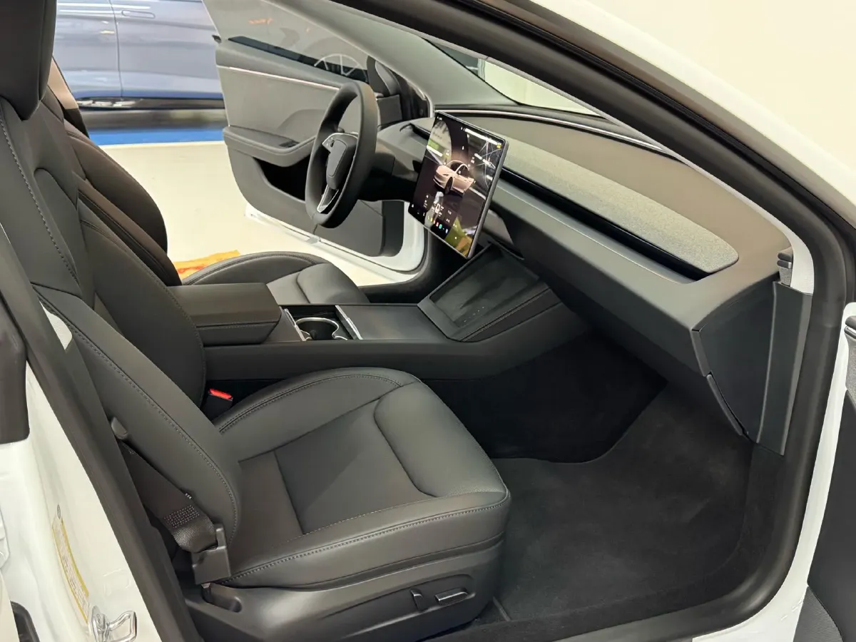 2025 Tesla Model 3 BEV,autocango,china used car exporter,china ev exporter,chinese used car exporter,chinese used ev exporter